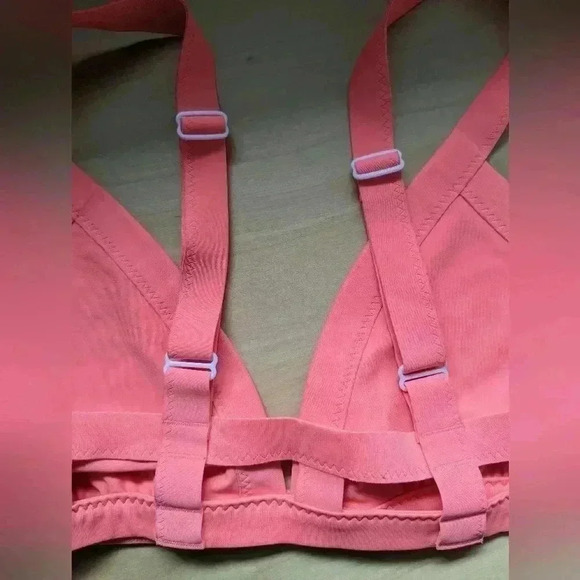 Lululemon Water: Surf To  Sand Booster Top Grapefruit size 6 ? ( No size tag) - Picture 7 of 10